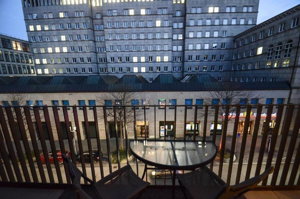 Апартаменти High-Quality In The Heart Of Stuttgart 4 Екстер'єр фото